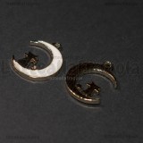 Ciondolo Gatto su Luna in metallo smaltato dorato Bianco 20.5x16mm