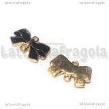 Connettore Fiocco in metallo gold plated smaltato nero 15x9mm
