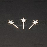 Charm Bacchetta Magica in rame dorato smaltato bianco 20x8mm