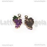 Charm Uva in metallo dorato smaltato 17x10mm