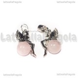Ciondolo Fatina su Quarzo Rosa 3D in ottone argentato 25x12mm