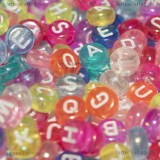 350 perle a gettone con lettere in acrilico colorato AB 7x3mm
