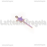 Charm Bacchetta Magica in rame dorato smaltato lilla 20x8mm