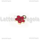 Charm Fiore in metallo dorato smaltato rosso 11x9mm