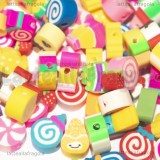 50 Perle in pasta polimerica Fantasia Dolci con foro passante 12x9mm