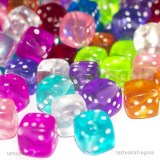 30 Dadi in acrilico colori misti con foro passante 8x8mm