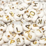 350 perle a gettone in acrilico bianco con lettere oro  7x3.5mm