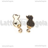 Ciondolo Gatto in metallo dorato smaltato Bianco 23x8mm
