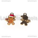 Charm Gingerbread in metallo dorato smaltato 20x13mm