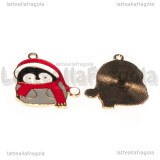 Ciondolo Pinguino Natalizio in metallo dorato smaltato 28.5x24mm