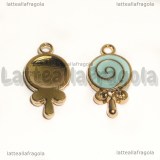 Charm Lecca-lecca azzurro in metallo smaltato dorato 18x9mm