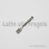 Charm forchettina in metallo zincato color Argento antico 25x5mm